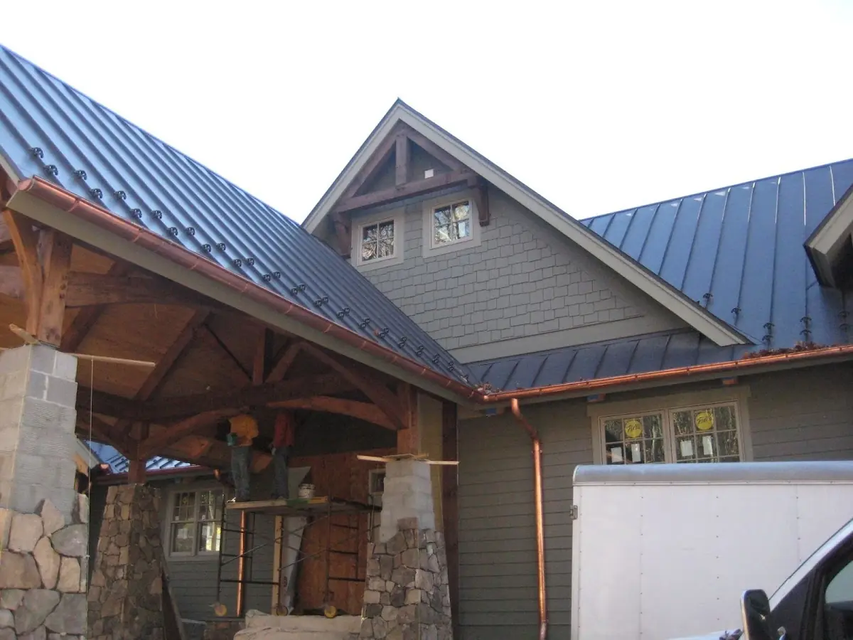 Craftsman Roofing team delivering quality roofing work in Farmington Orchards